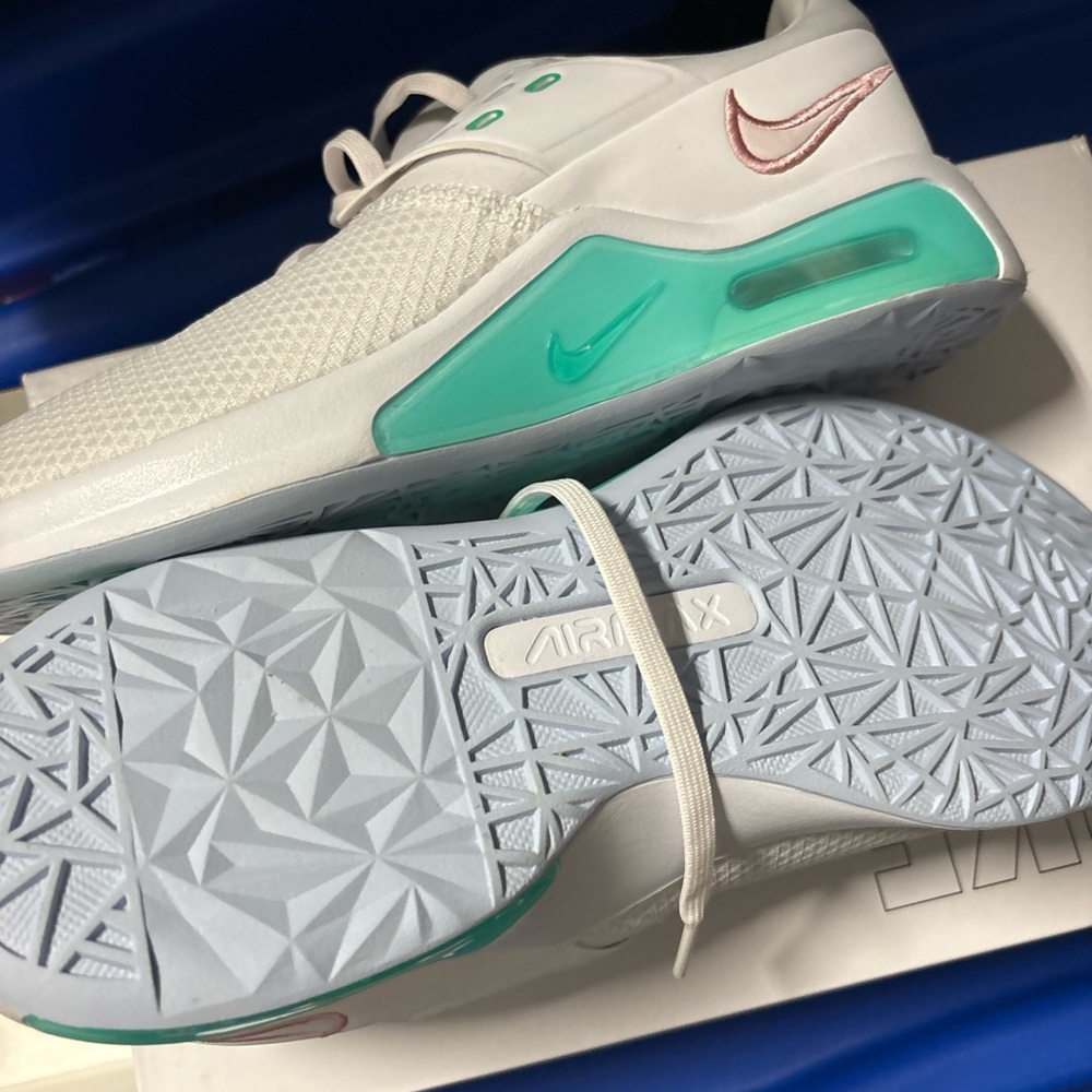 Nike air max Bella women’s shoes brand new size 10 - Picture 5 of 5